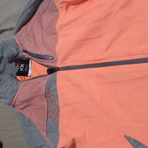 Bnwot fox fleece windbreaker jacket w thumb holes..zip up and tie bottom sz sm